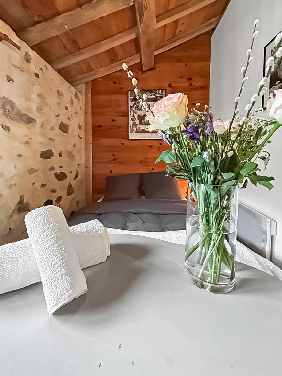 Le Clos Des Ecorcins - Terrasse - Parking Prive Saint-Amand-sur-Sevre Екстериор снимка