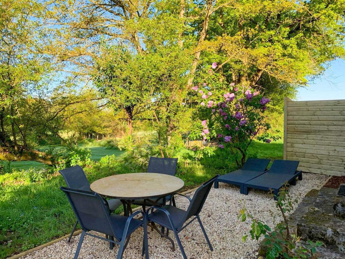 Le Clos Des Ecorcins - Terrasse - Parking Prive Saint-Amand-sur-Sevre Екстериор снимка