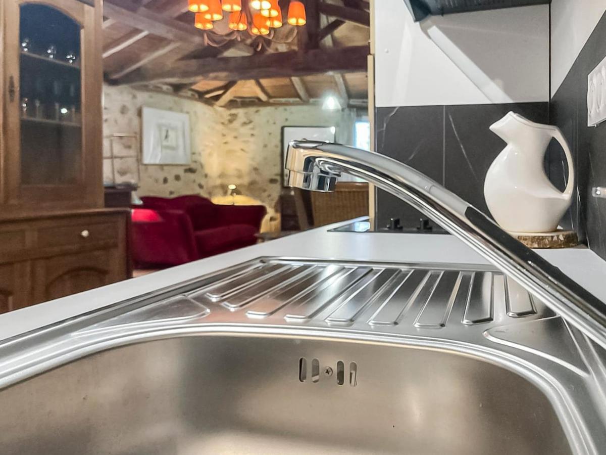 Le Clos Des Ecorcins - Terrasse - Parking Prive Saint-Amand-sur-Sevre Екстериор снимка